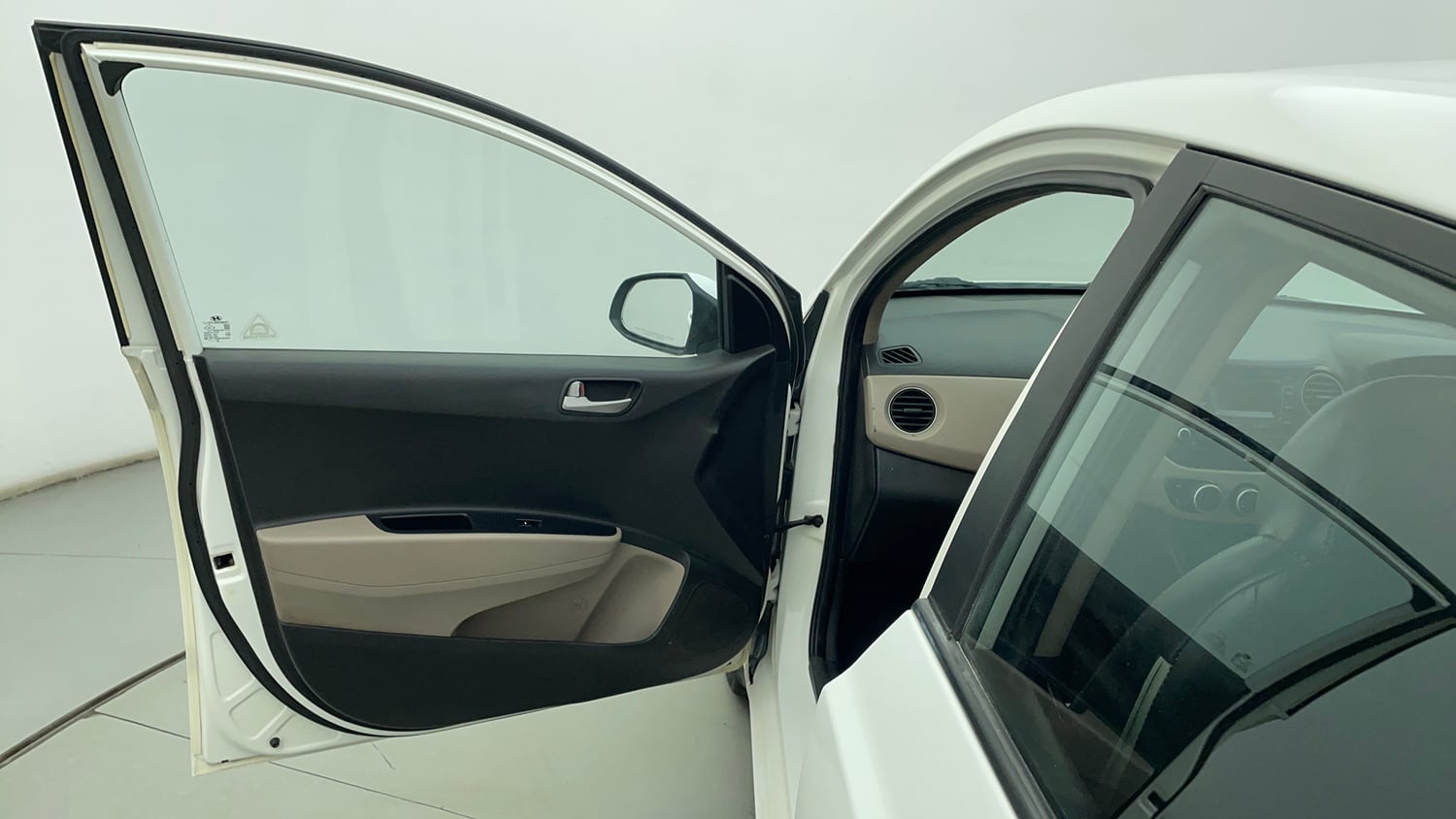 Used 2014 Hyundai Xcent S 1.2 (O) Petrol Manual interior LEFT FRONT DOOR OPEN VIEW