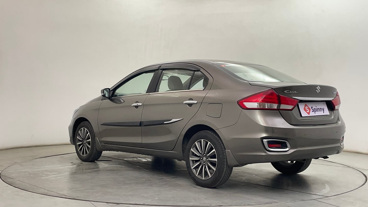Used 2019 Maruti Suzuki Ciaz Alpha Hybrid 1.5 Petrol Manual exterior LEFT REAR CORNER VIEW