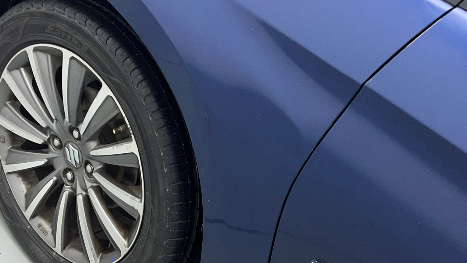 Used 2019 Maruti Suzuki Ciaz Alpha Hybrid 1.5 AT Petrol Automatic dents MINOR DENT