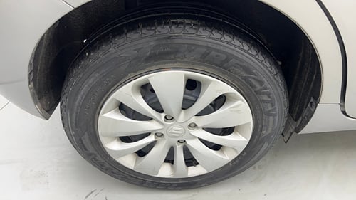 Used 2015 Maruti Suzuki Baleno Delta 1.2 Petrol Manual tyres RIGHT REAR TYRE RIM VIEW