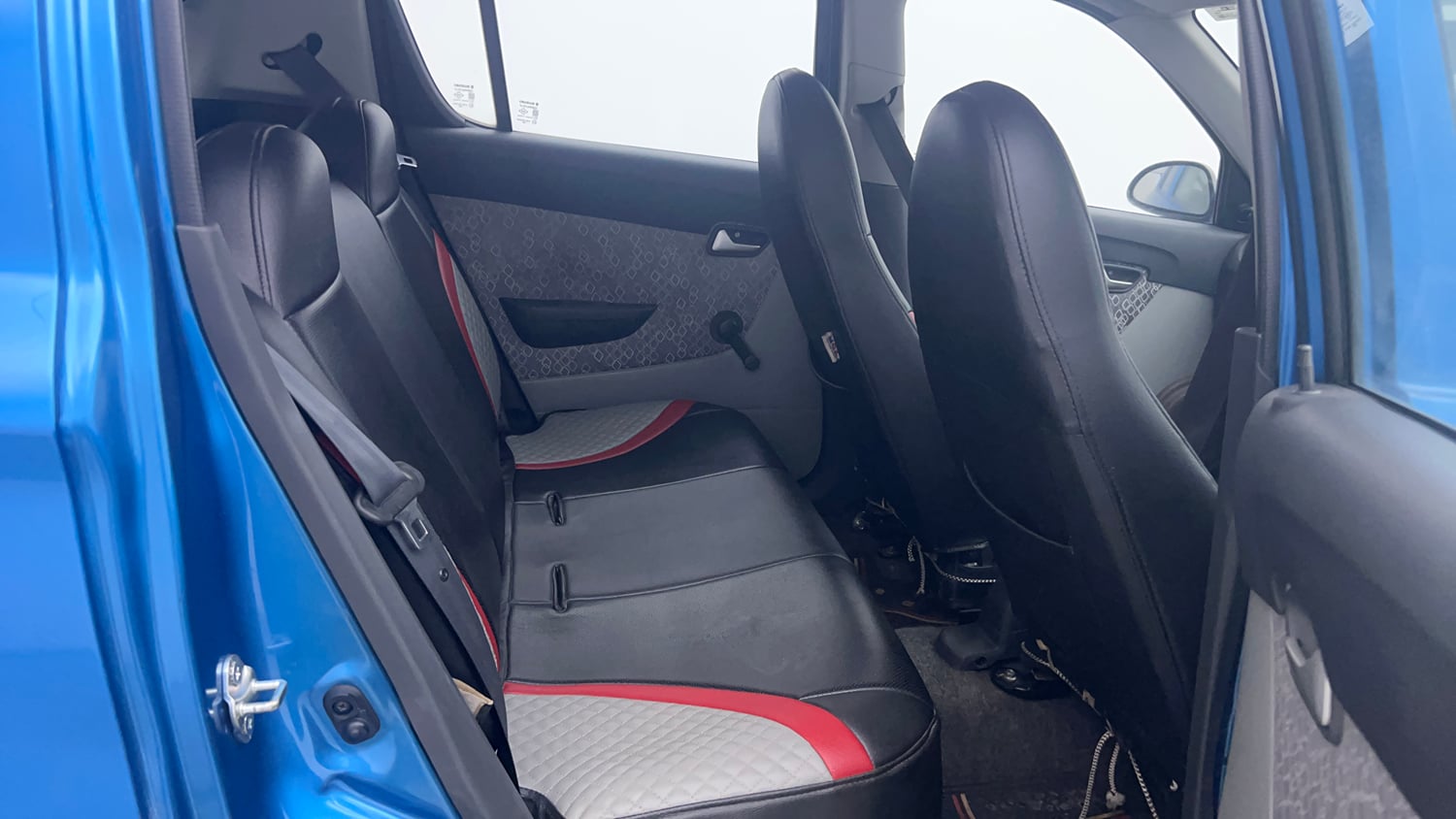 Used 2017 Maruti Suzuki Alto 800 LXi Petrol Manual interior RIGHT SIDE REAR DOOR CABIN VIEW