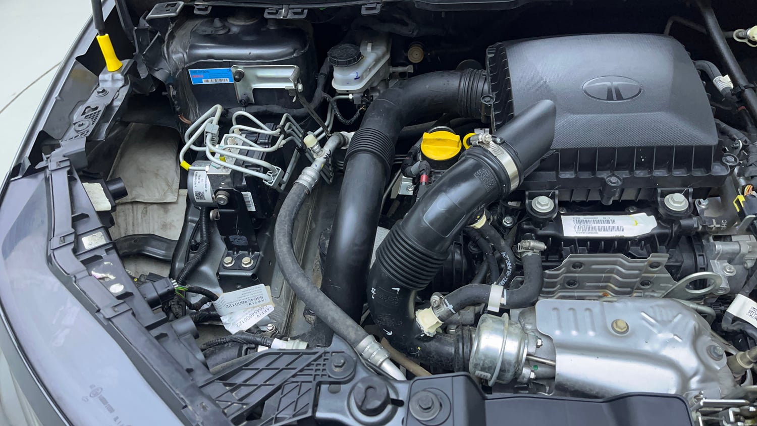 Used 2025 Tata Nexon Creative Plus 1.2 Revotron Petrol 7DCA DT Petrol Automatic engine ENGINE RIGHT SIDE VIEW