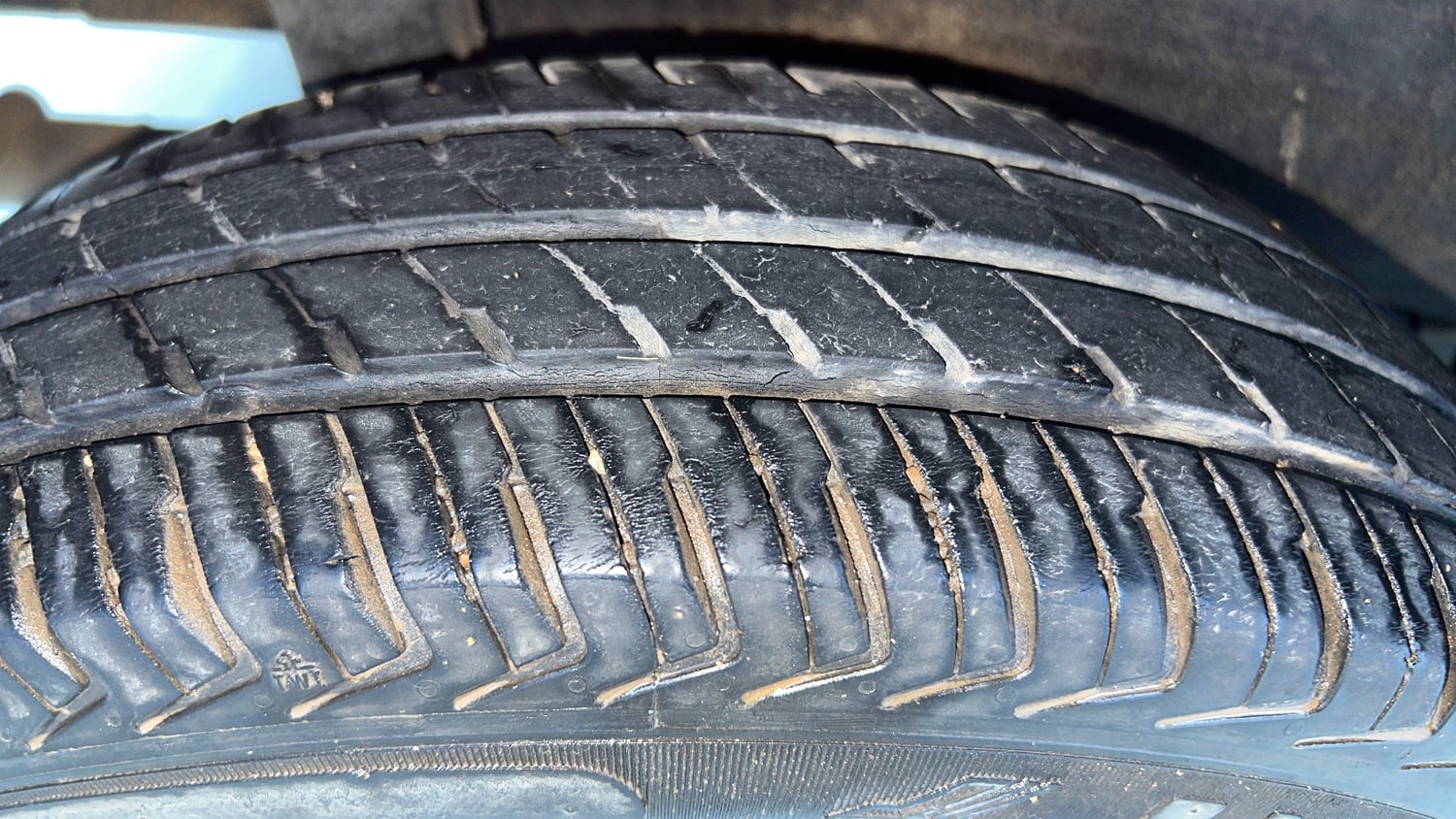 Used 2024 Maruti Suzuki Alto K10 VXi Plus AGS Petrol Automatic tyres RIGHT REAR TYRE TREAD VIEW