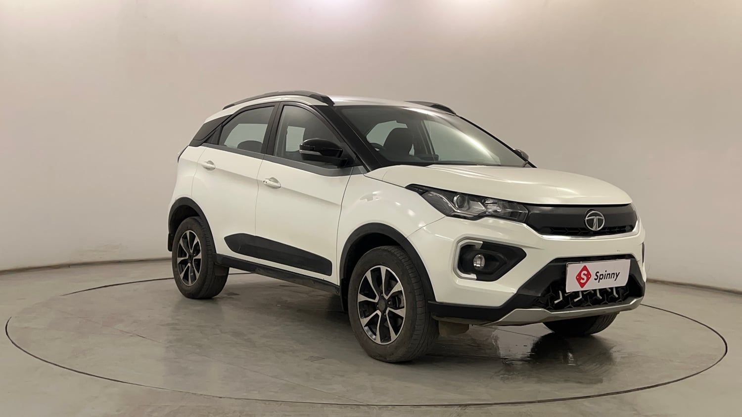 Used 2021 Tata Nexon XZ Plus Diesel Diesel Manual exterior RIGHT FRONT CORNER VIEW