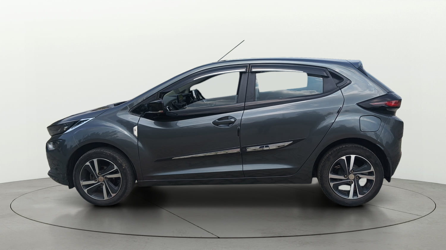Used 2022 Tata Altroz XZ Plus i-Turbo Petrol Petrol Manual exterior LEFT SIDE VIEW