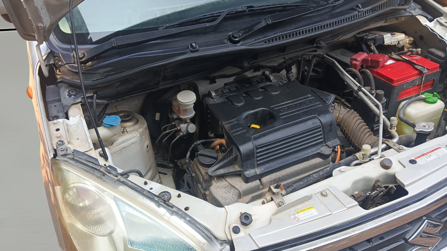 Used 2016 Maruti Suzuki Wagon R 1.0 VXI AMT Petrol Automatic engine ENGINE RIGHT SIDE VIEW