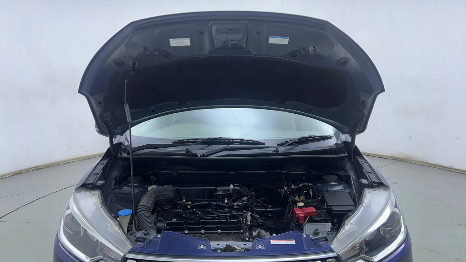 Used 2022 Maruti Suzuki New Ertiga VXi AT Petrol Automatic engine ENGINE & BONNET OPEN FRONT VIEW