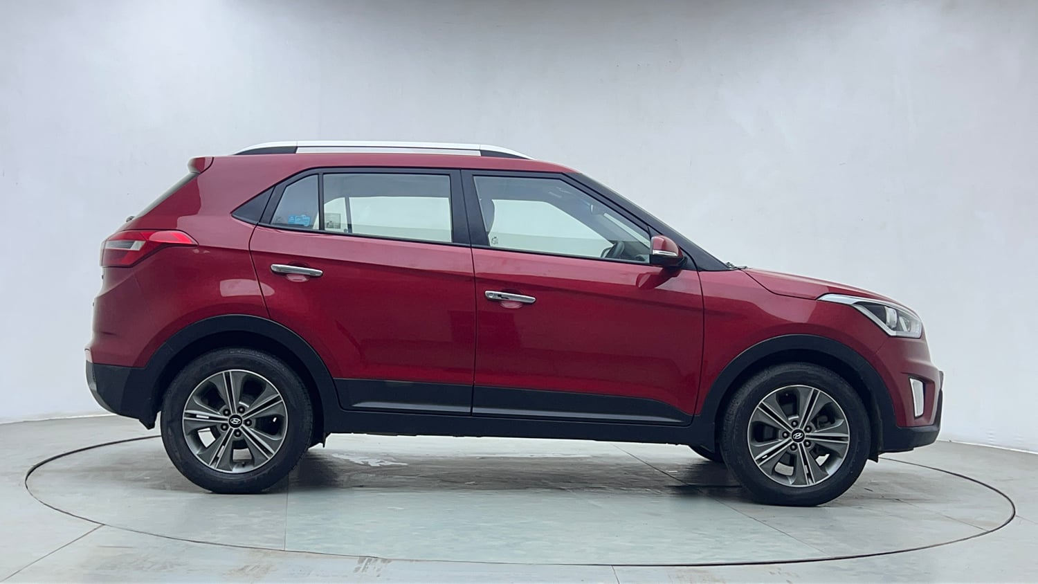 Used 2018 Hyundai Creta SX Plus 1.6 AT Petrol Petrol Automatic exterior RIGHT SIDE VIEW