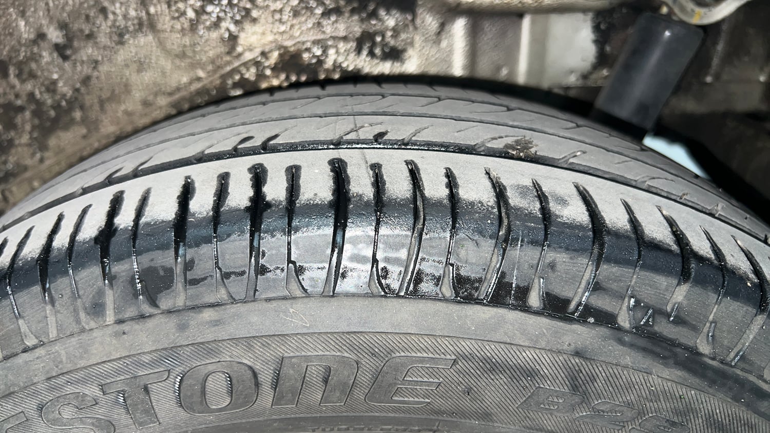Used 2017 Maruti Suzuki Wagon R VXI Petrol Manual tyres LEFT REAR TYRE TREAD VIEW