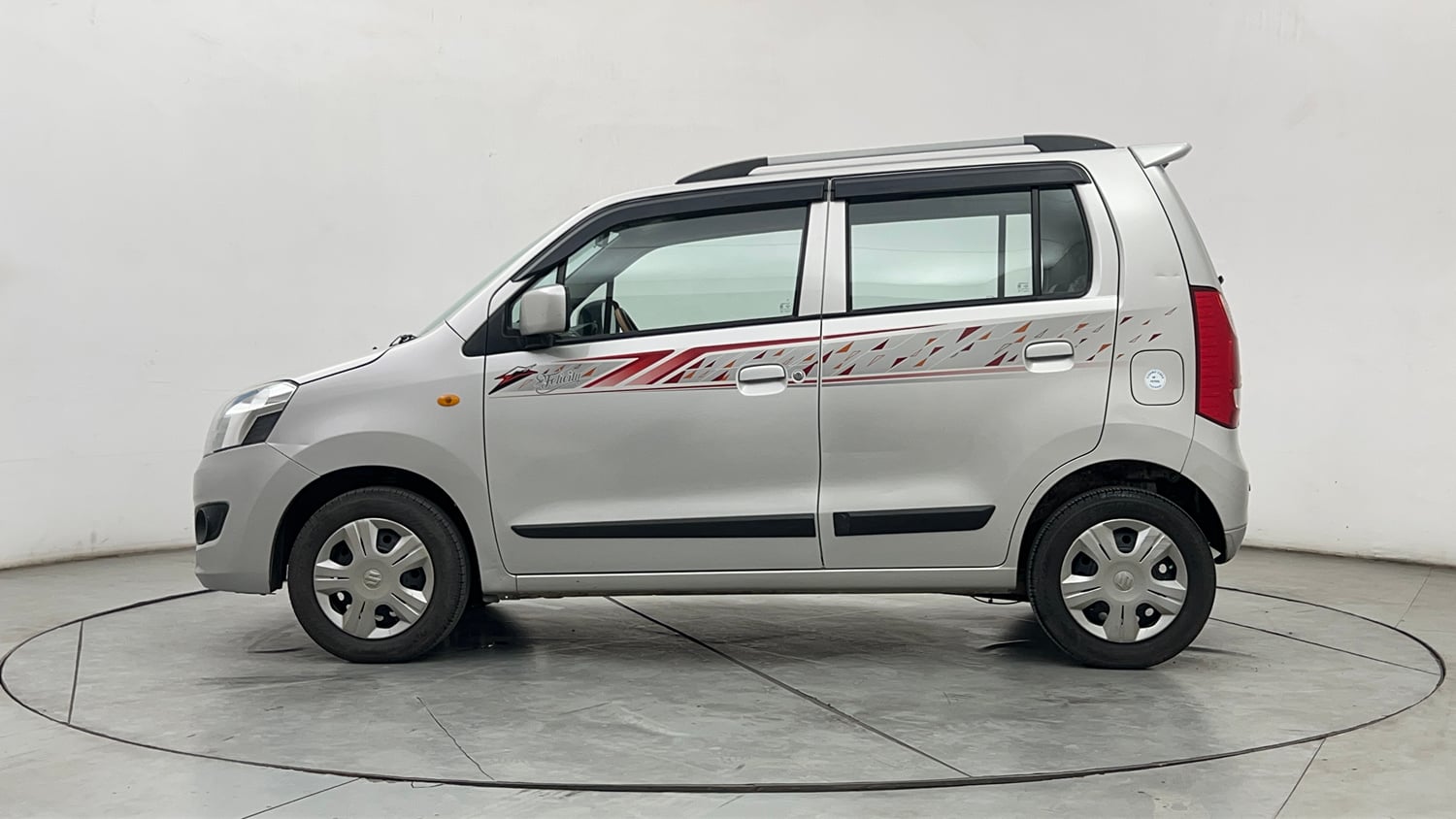 Used 2017 Maruti Suzuki Wagon R VXI Petrol Manual exterior LEFT SIDE VIEW