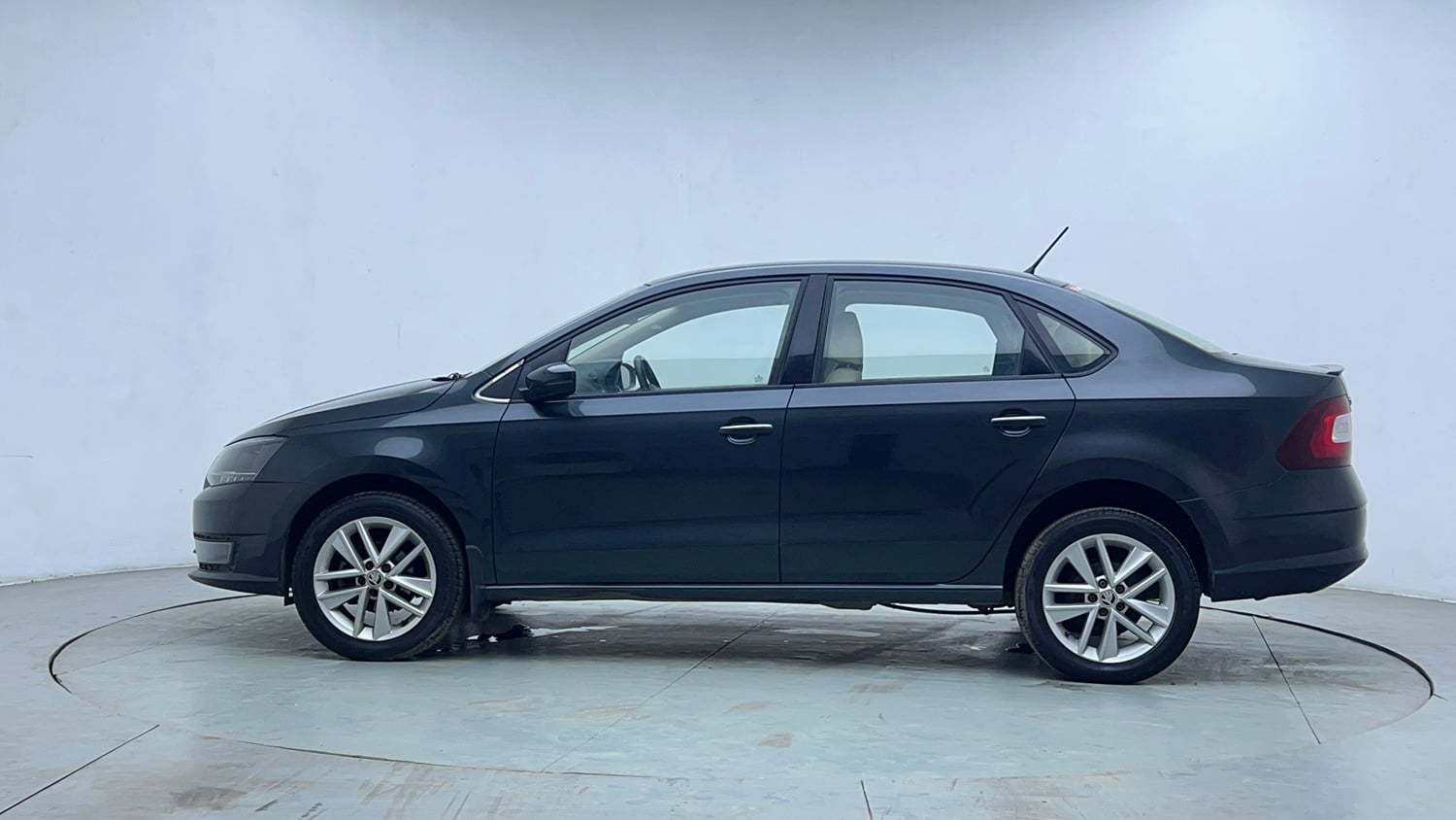 Used 2018 Skoda Rapid Style 1.6 MPI AT Petrol Automatic exterior LEFT SIDE VIEW