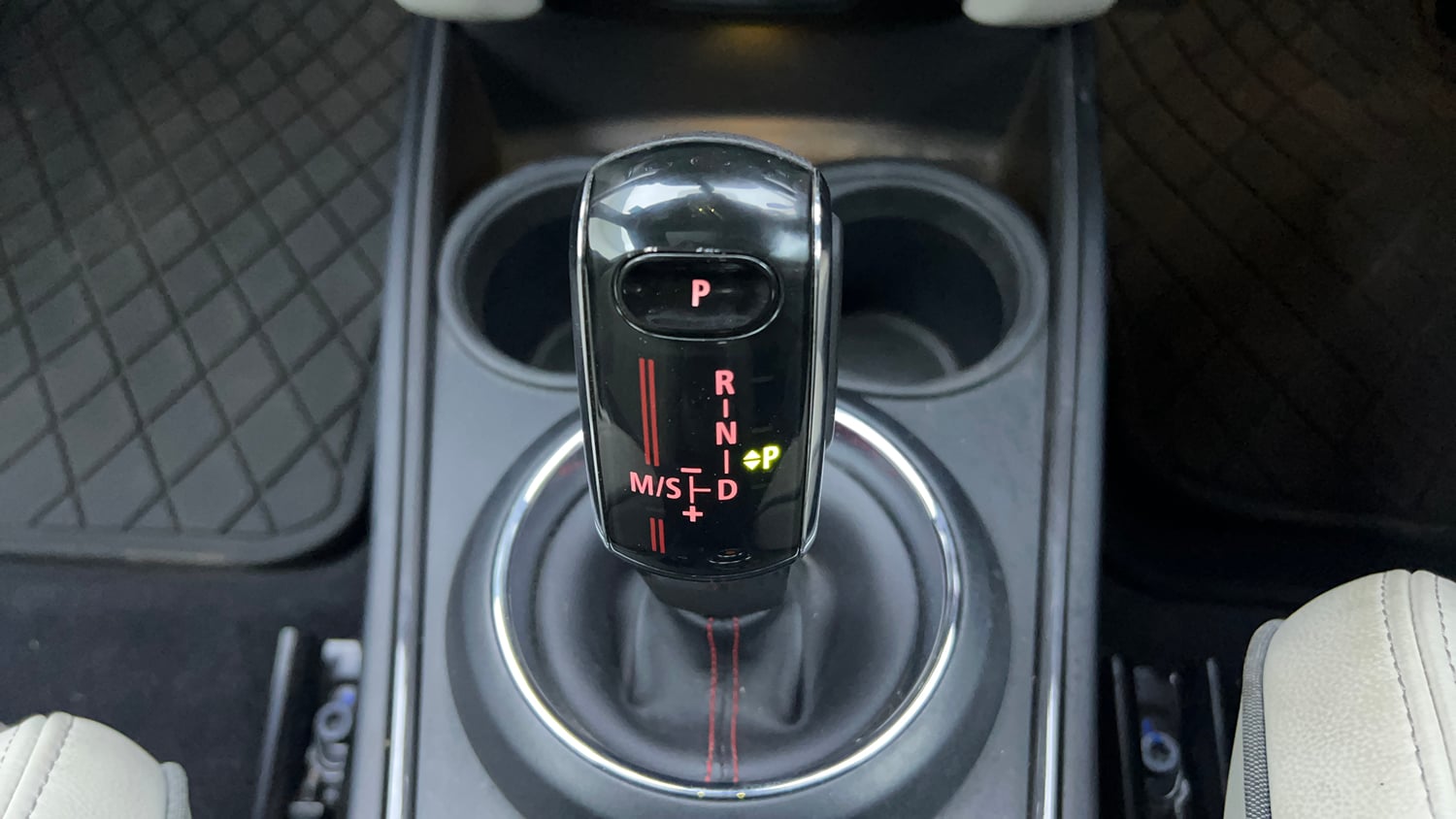Used 2021 Mini Countryman Cooper S JCW Inspired Petrol Automatic interior GEAR  KNOB VIEW