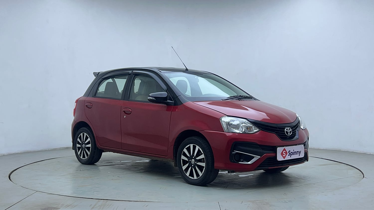 Used 2018 Toyota Etios Liva V Petrol Manual exterior RIGHT FRONT CORNER VIEW