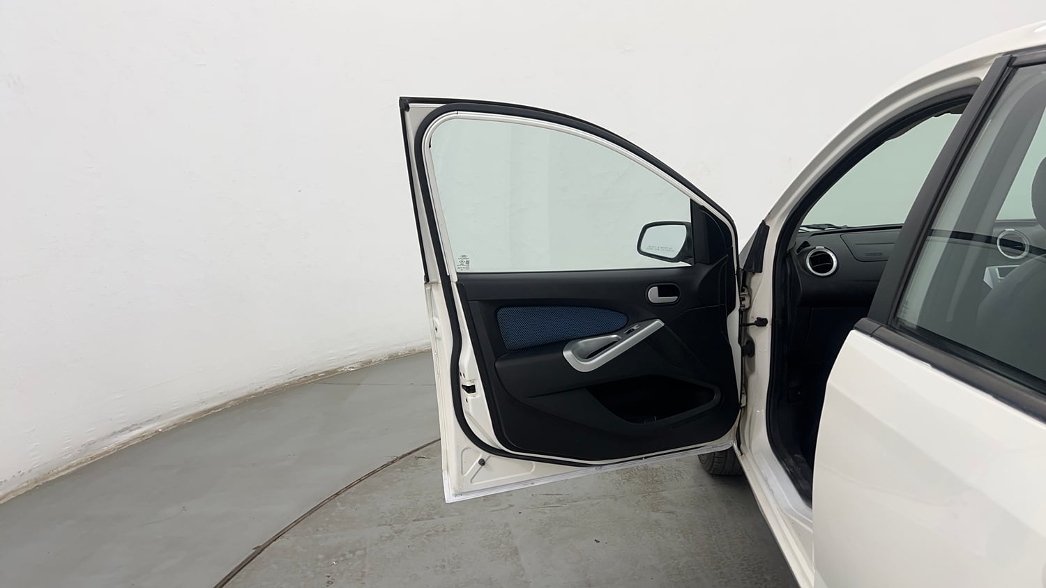 Used 2015 Ford Figo Duratec Petrol Titanium 1.2 Petrol Manual interior LEFT FRONT DOOR OPEN VIEW