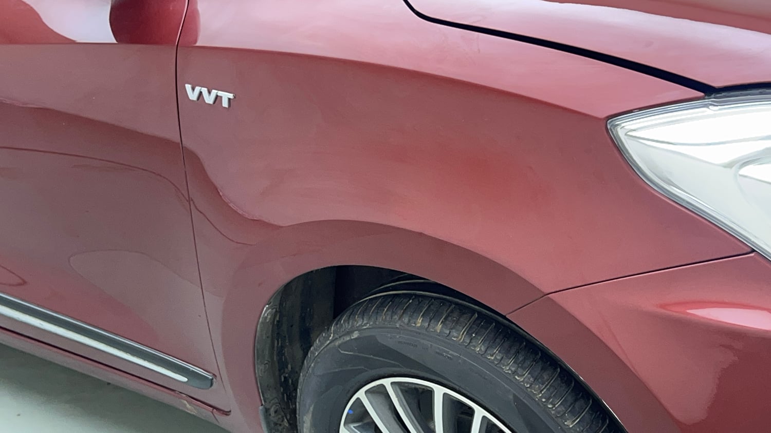 Used 2019 Maruti Suzuki Dzire VXi AMT Petrol Automatic dents MINOR DENT