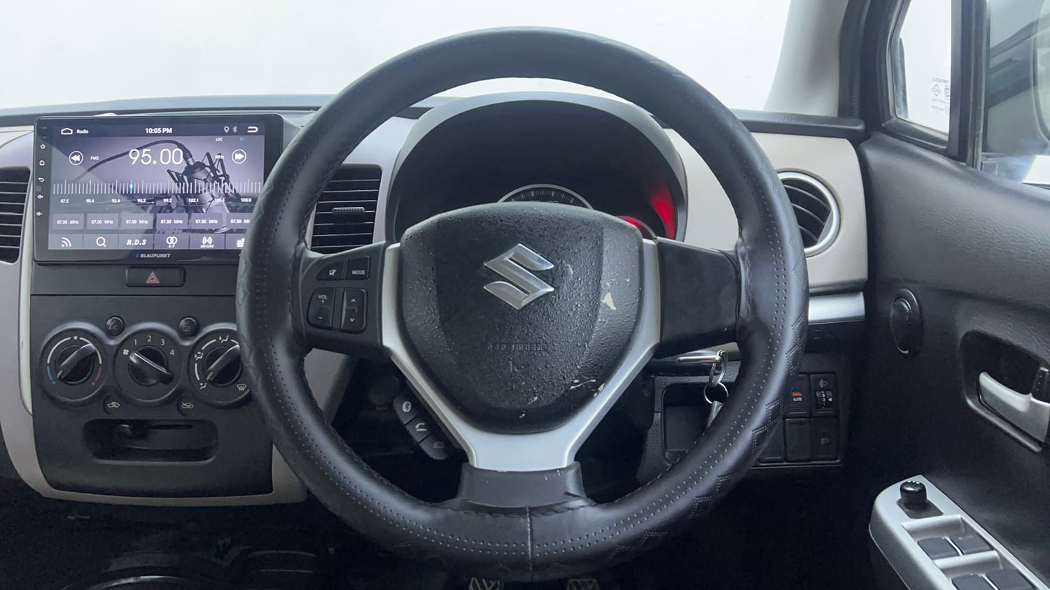 Used 2014 Maruti Suzuki Wagon R VXI Petrol Manual interior STEERING VIEW