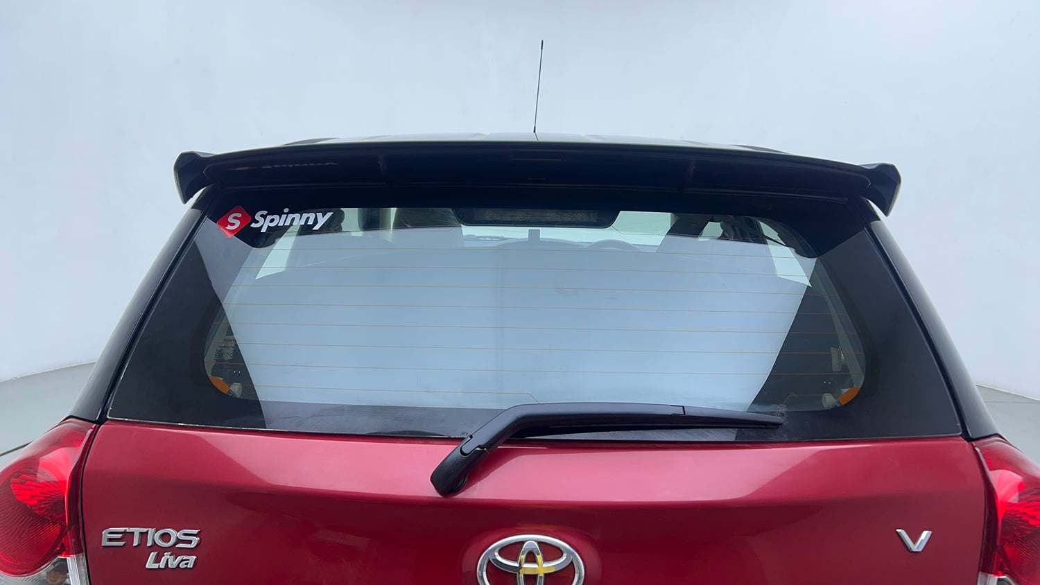 Used 2018 Toyota Etios Liva V Petrol Manual exterior BACK WINDSHIELD VIEW