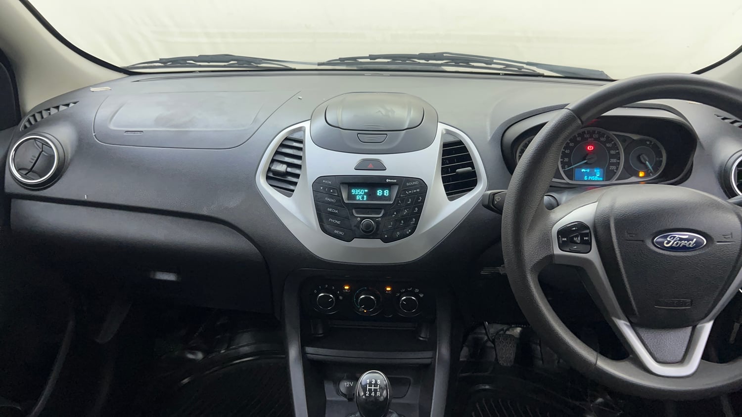 Used 2016 Ford Figo Trend 1.2 Ti-VCT Petrol Manual interior MUSIC SYSTEM & AC CONTROL VIEW