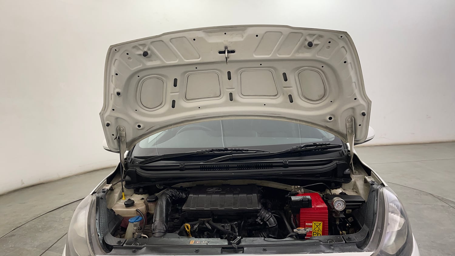 Used 2022 Hyundai Aura S 1.2 CNG Cng Manual engine ENGINE & BONNET OPEN FRONT VIEW