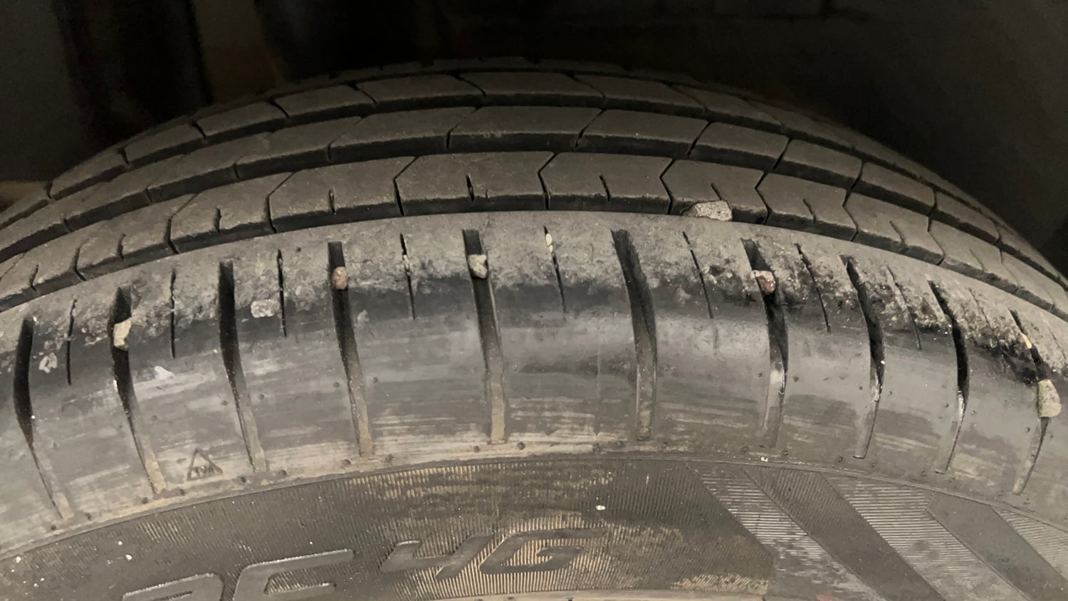 Used 2021 Maruti Suzuki Dzire ZXi AGS Petrol Automatic tyres RIGHT REAR TYRE TREAD VIEW