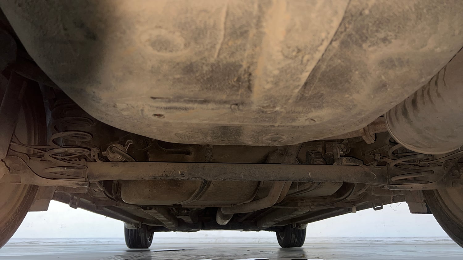 Used 2019 Maruti Suzuki Ciaz Alpha Hybrid 1.5 AT Petrol Automatic extra REAR UNDERBODY VIEW (TAKEN FROM REAR)