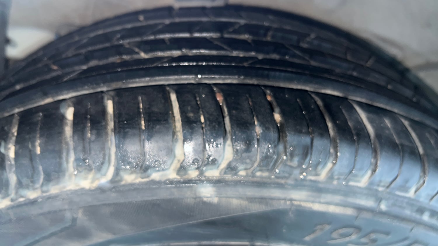 Used 2023 Hyundai i20 N Line N8 1.0 Turbo iMT Petrol Manual tyres RIGHT REAR TYRE TREAD VIEW