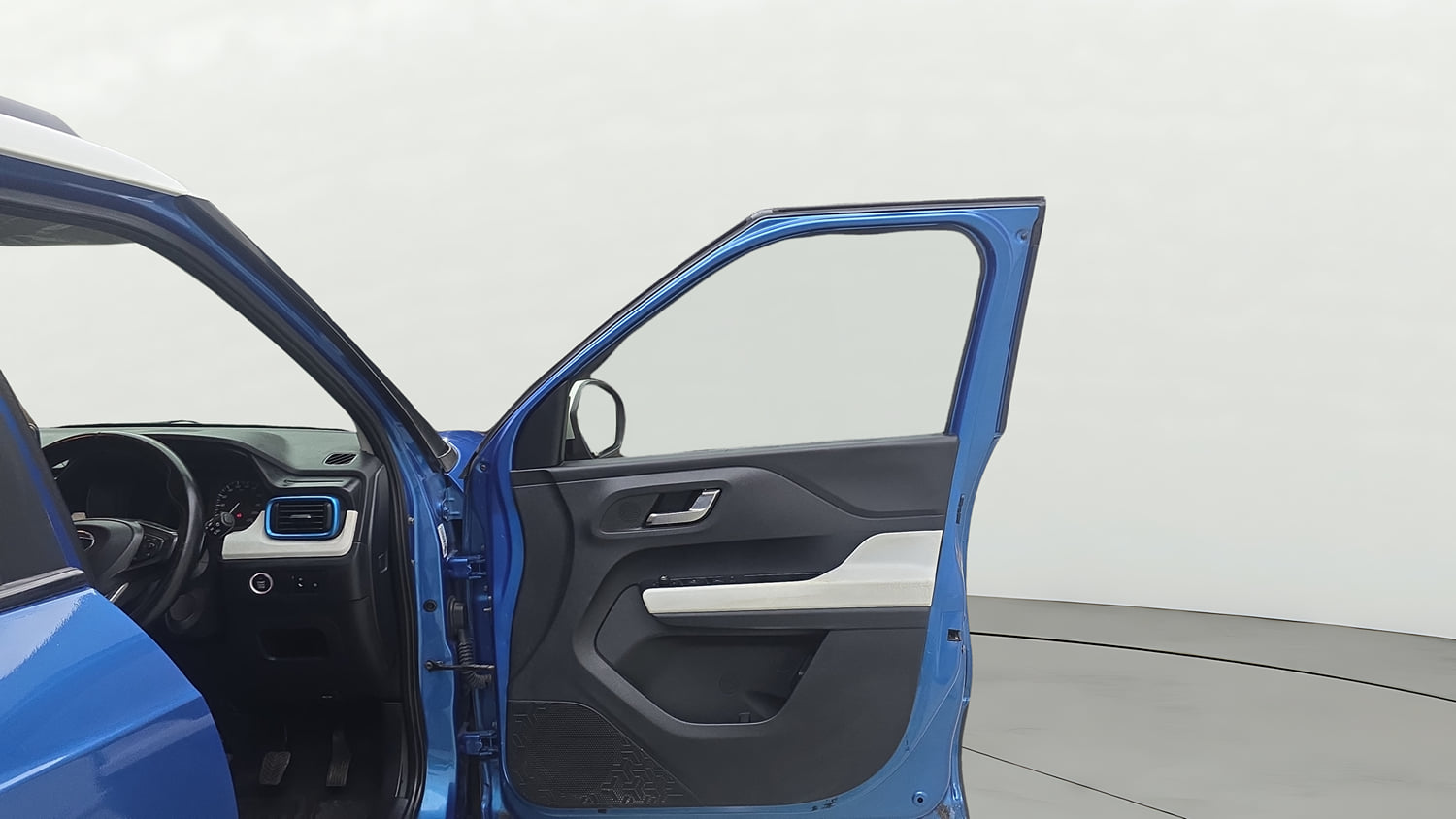 Used 2022 Tata Punch Creative Dual Tone Petrol Manual interior RIGHT FRONT DOOR OPEN VIEW
