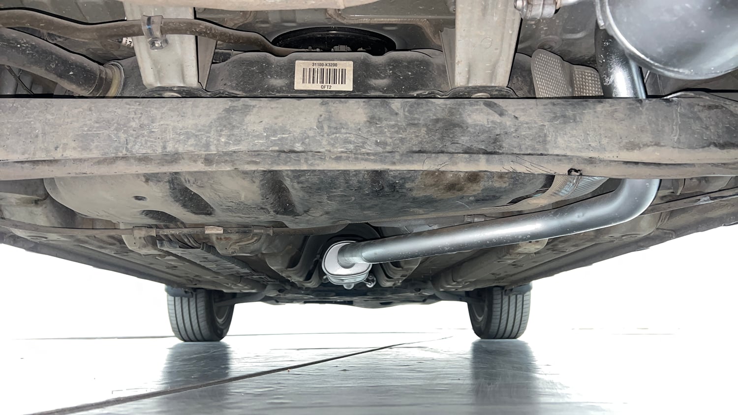 Used 2019 Hyundai Venue SX Plus 1.0 Turbo DCT Petrol Automatic extra REAR UNDERBODY VIEW (TAKEN FROM REAR)