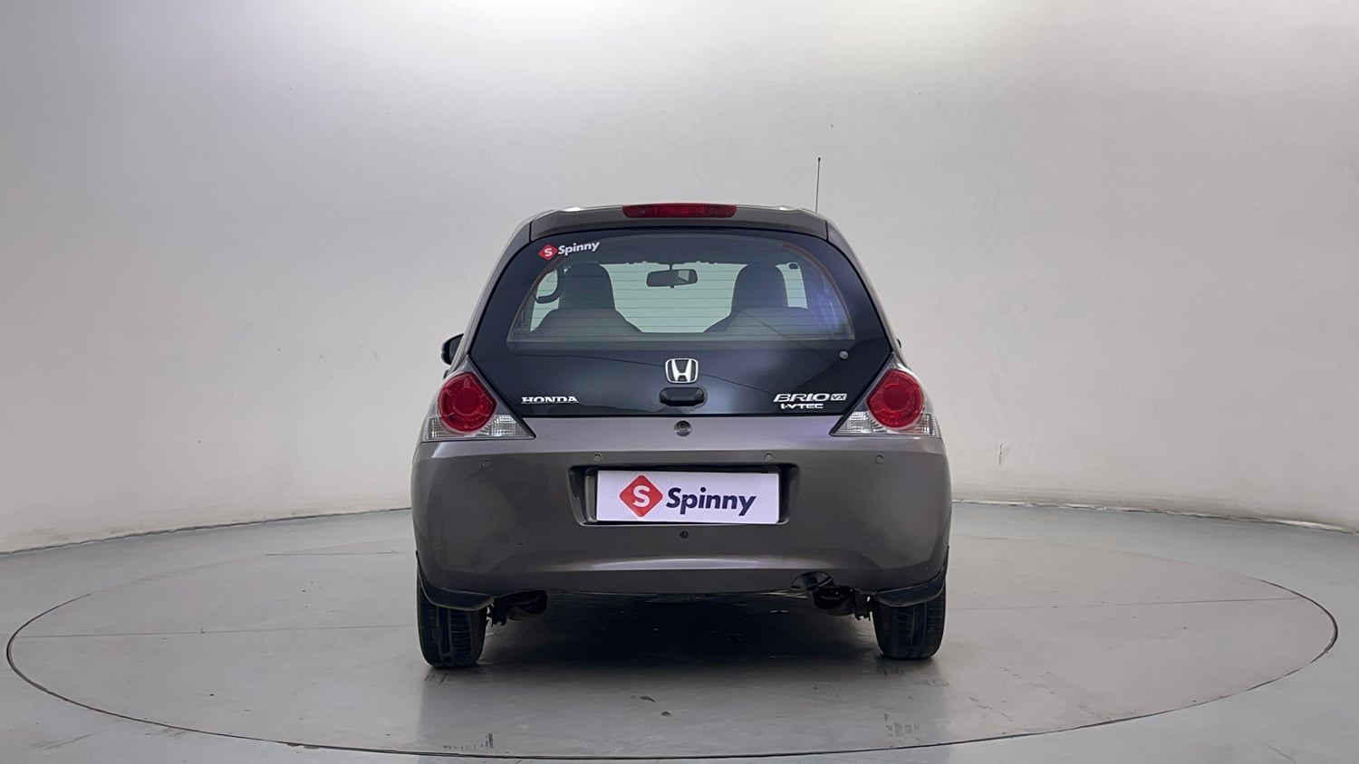 Used 2015 Honda Brio VX AT Petrol Automatic exterior BACK VIEW