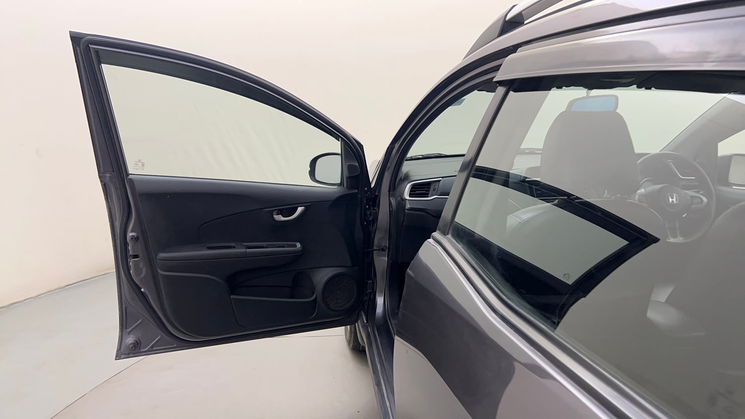 Used 2018 Honda BR-V V Petrol Petrol Manual interior LEFT FRONT DOOR OPEN VIEW