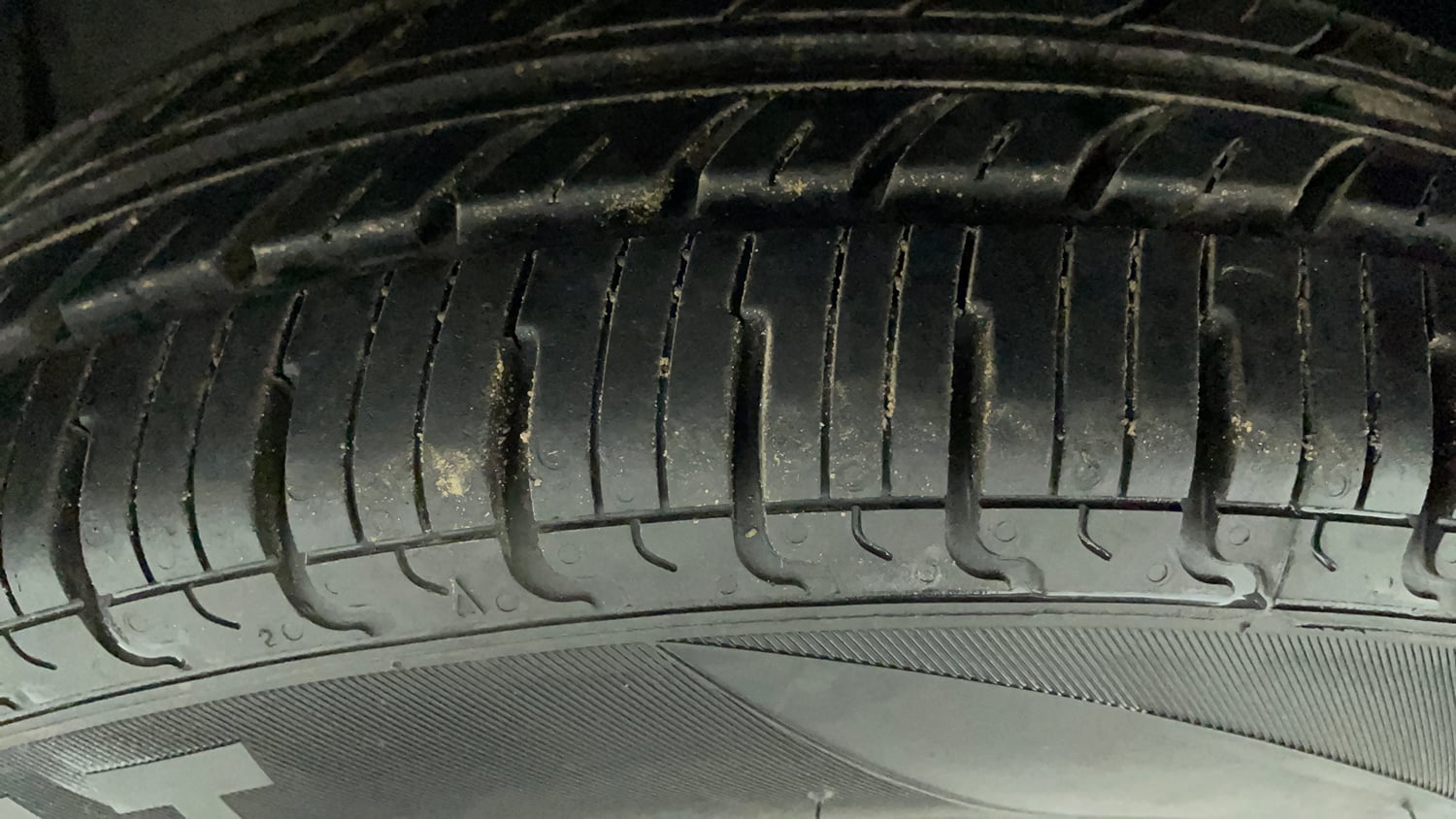 Used 2017 Tata Tiago Revotron XM Petrol Manual tyres LEFT FRONT TYRE TREAD VIEW