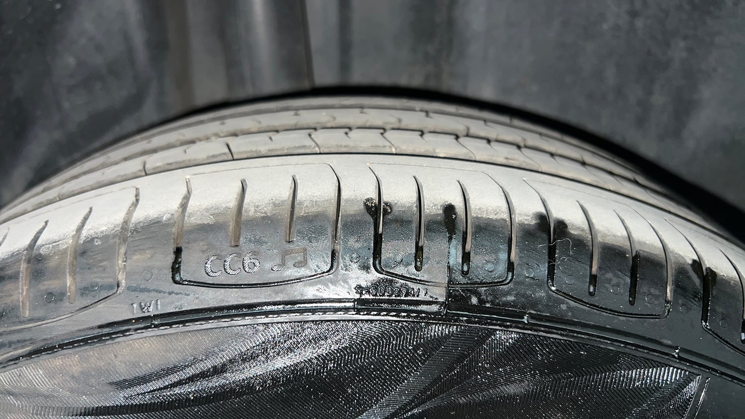 Used 2014 Volkswagen Vento Highline Diesel Diesel Manual tyres RIGHT REAR TYRE TREAD VIEW