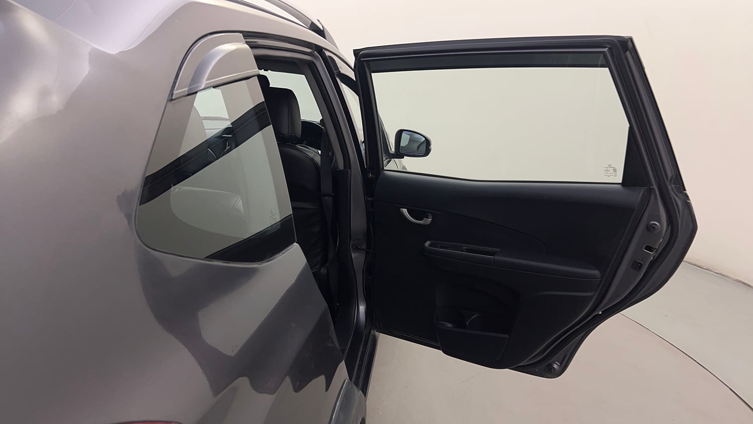 Used 2018 Honda BR-V V Petrol Petrol Manual interior RIGHT REAR DOOR OPEN VIEW