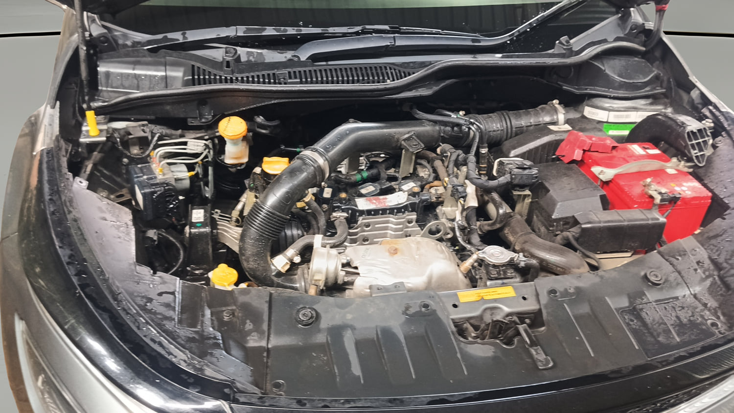 Used 2022 Tata Altroz XZ Plus i-Turbo Petrol Petrol Manual engine ENGINE RIGHT SIDE VIEW