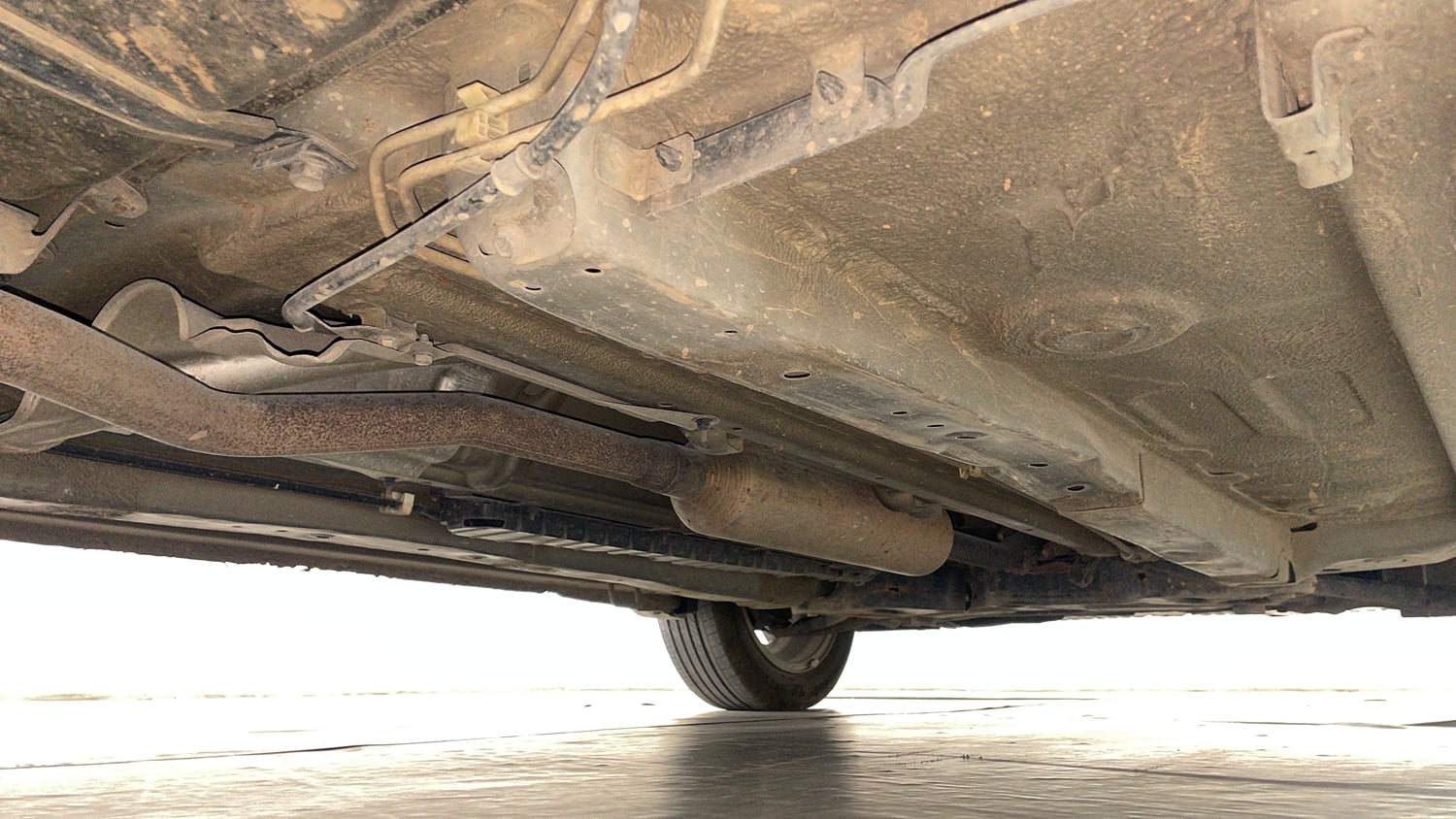 Used 2019 Maruti Suzuki Ciaz Alpha Hybrid 1.5 Petrol Manual extra REAR RIGHT UNDERBODY VIEW