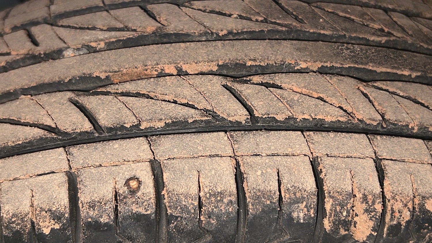 Used 2017 Maruti Suzuki Wagon R VXI+ Petrol Manual tyres RIGHT REAR TYRE TREAD VIEW