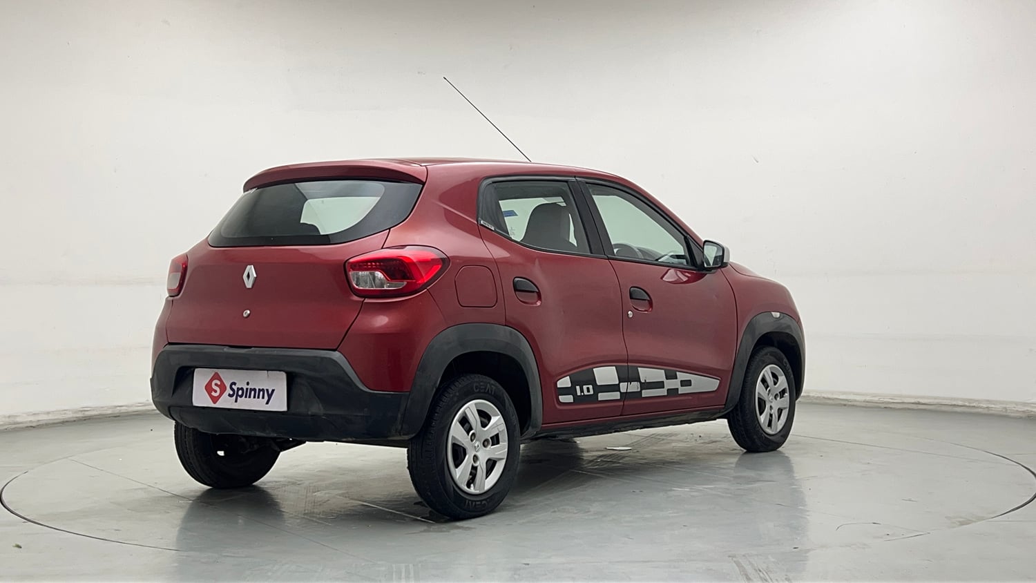 Used 2017 Renault Kwid 1.0 RXT Petrol Manual exterior RIGHT REAR CORNER VIEW