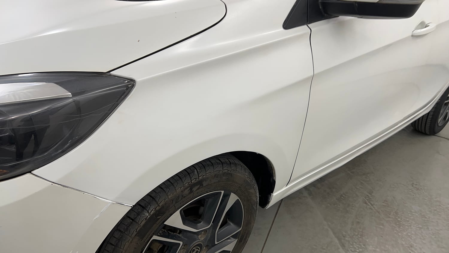 Used 2017 Tata Tigor Revotron XZ Petrol Manual dents MINOR DENT