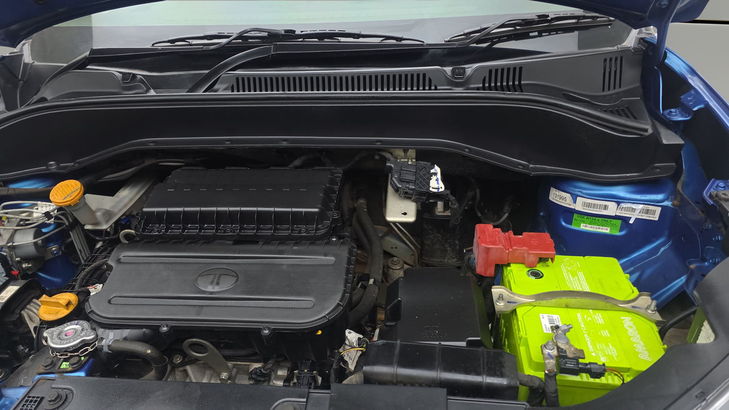Used 2022 Tata Punch Creative Dual Tone Petrol Manual engine ENGINE LEFT SIDE VIEW