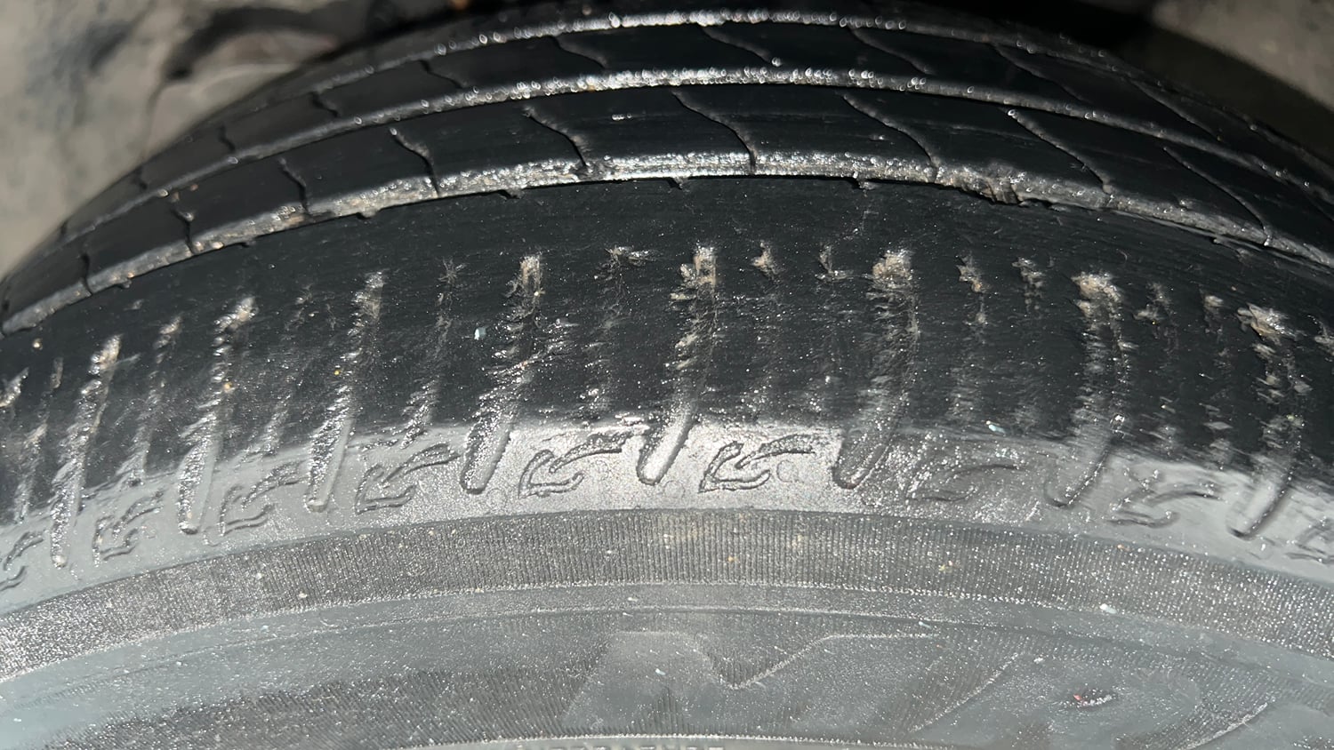 Used 2023 Tata Tigor XZ CNG Cng Manual tyres LEFT FRONT TYRE TREAD VIEW