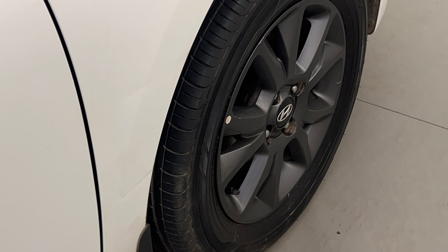 Used 2018 Hyundai Elite i20 Asta 1.2 Petrol Manual dents MINOR SCRATCH
