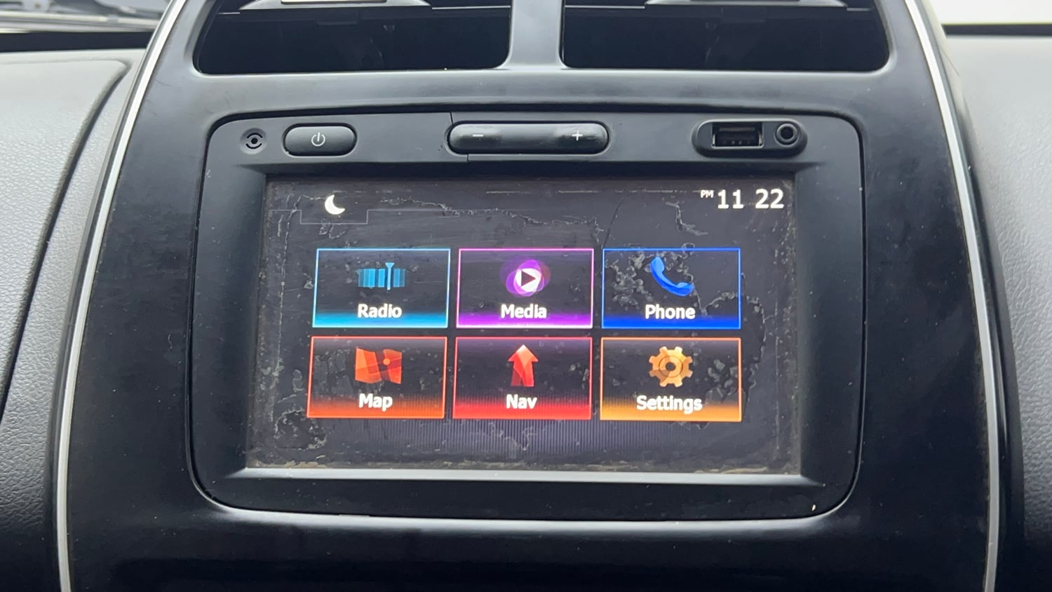 Used 2018 Renault Kwid 1.0 RXT AMT Opt Petrol Automatic top_features Touch screen infotainment system