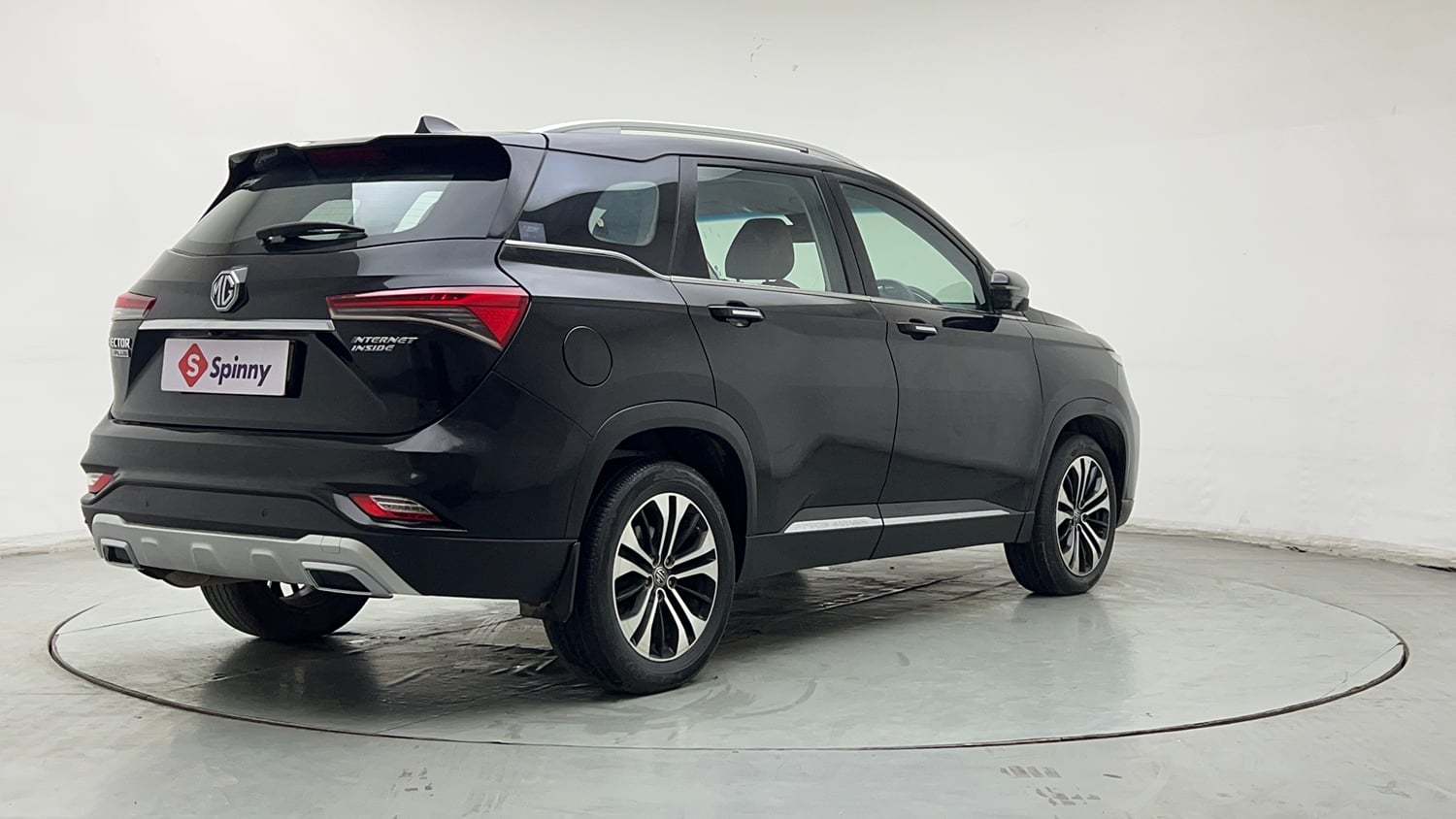 Used 2021 MG Motors Hector Plus Sharp 1.5 Petrol Turbo CVT 6-STR Petrol Automatic exterior RIGHT REAR CORNER VIEW