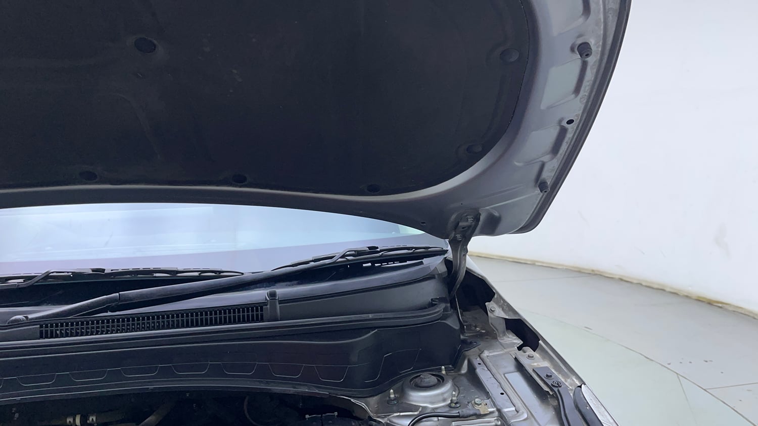 Used 2019 Kia Seltos HTK Plus 1.5 Diesel Diesel Manual engine ENGINE LEFT SIDE HINGE & APRON VIEW