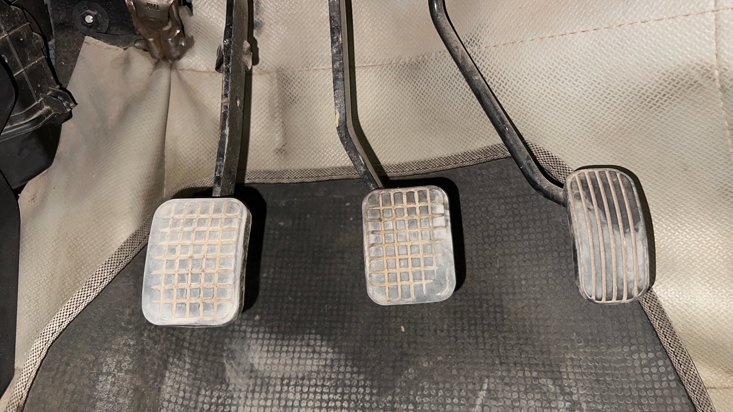 Used 2017 Tata Tigor Revotron XZ Petrol Manual interior PEDALS VIEW