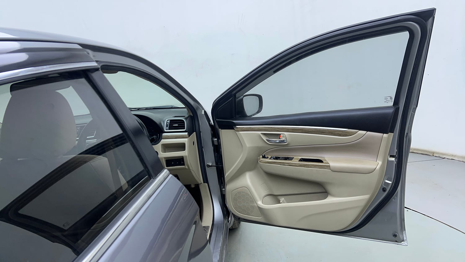Used 2021 Maruti Suzuki Ciaz Alpha 1.5 Petrol Manual interior RIGHT FRONT DOOR OPEN VIEW