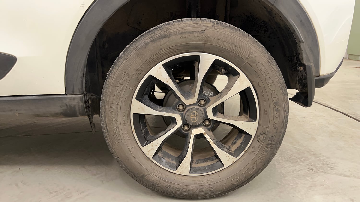 Used 2021 Tata Nexon XZ Plus Diesel Diesel Manual tyres LEFT REAR TYRE RIM VIEW