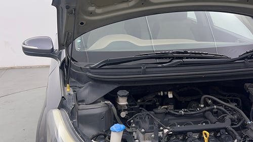Used 2020 Hyundai Elite i20 Asta 1.2 (O) Petrol Manual engine ENGINE RIGHT SIDE HINGE & APRON VIEW