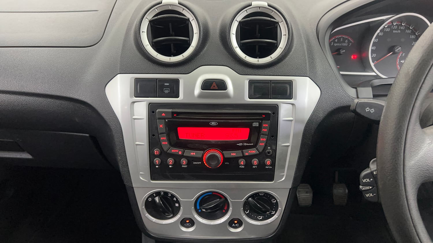 Used 2015 Ford Figo Duratec Petrol Titanium 1.2 Petrol Manual interior MUSIC SYSTEM & AC CONTROL VIEW