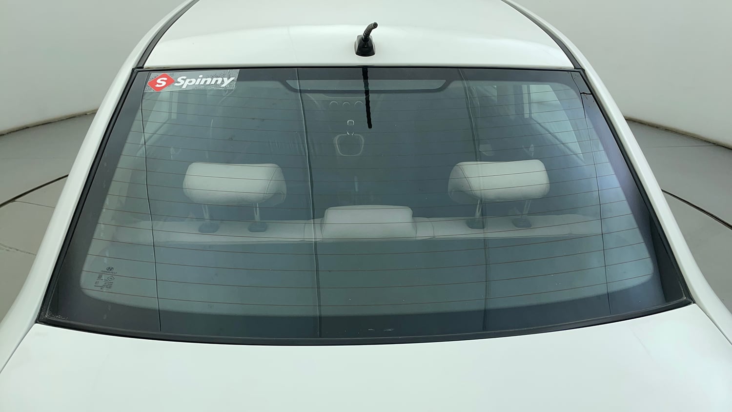 Used 2014 Hyundai Xcent S 1.2 (O) Petrol Manual exterior BACK WINDSHIELD VIEW